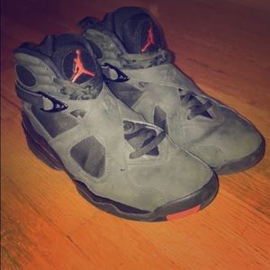Jordan 8 9.5 undefeated